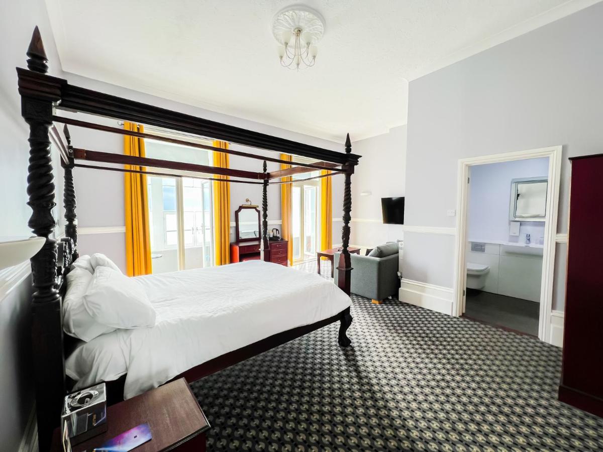 San Clu Hotel, Bar & Brasserie Рамсггейт Экстерьер фото